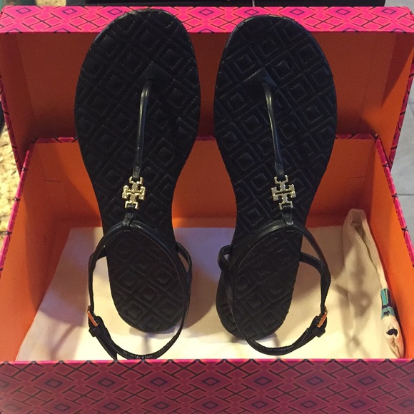 Tory Burch Shoes - 💥Sold💥Tory Burch Marion Quilted sandals